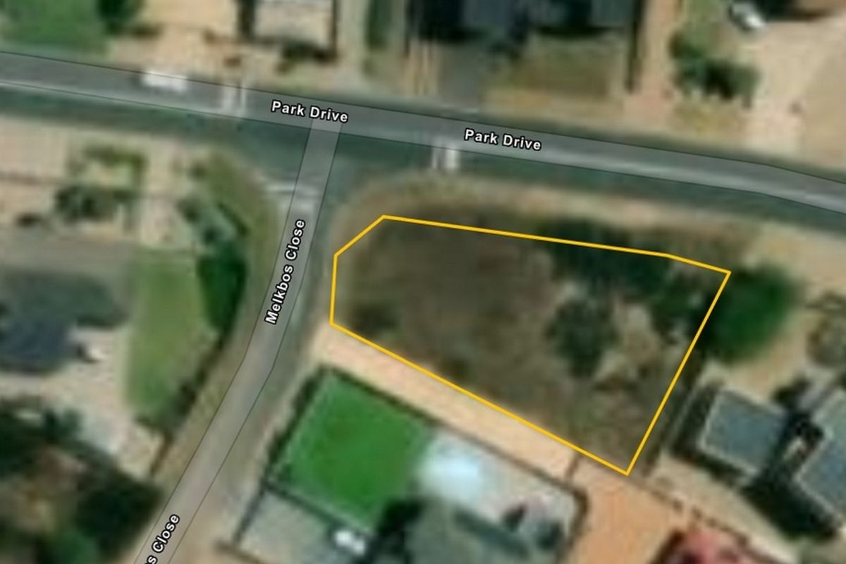 Secure a Prime Corner Plot close to Shark Bay Beach in Myburgh Park - Photo 4