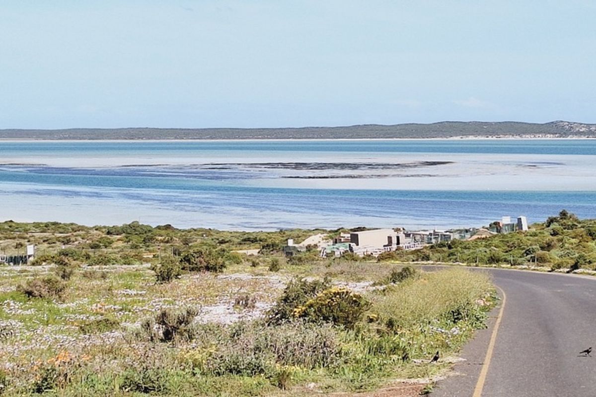 Secure a Prime Corner Plot close to Shark Bay Beach in Myburgh Park - Photo 5