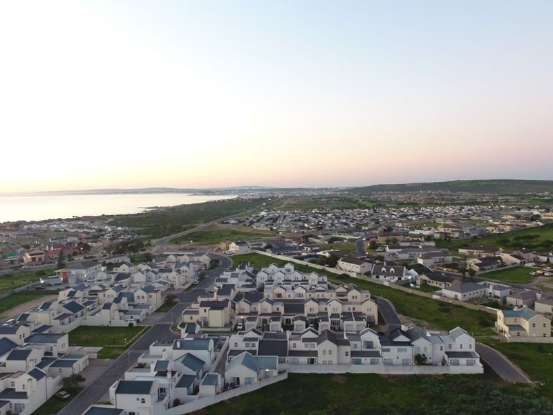 Brand new Beginners home in Villa Diamante, Langebaan - Photo 10