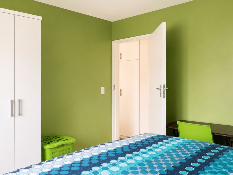 2-Bed, 2-Bath Unit with En-Suite in Secure Complex – Grobler Park - Photo 8