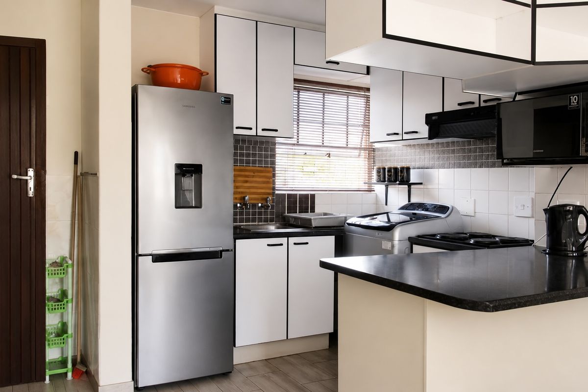 2-Bed, 2-Bath Unit with En-Suite in Secure Complex – Grobler Park - Photo 4