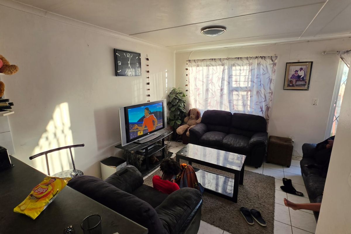 Affordable Modern Duplex Living in Ruyterwacht – No Levies, Fibre-Ready & Secure - Photo 5