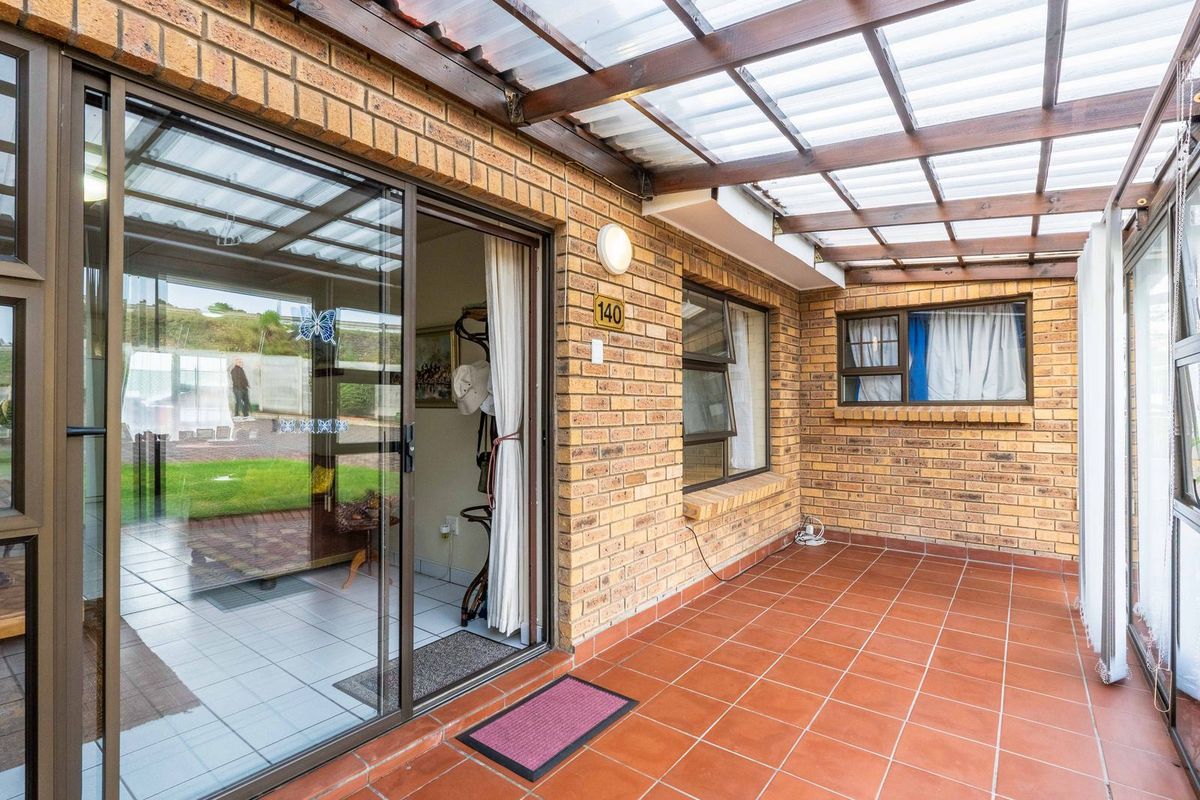 Stunning Two Bedroom Home for Sale in a Lifestyle Estate for over 50's! - Photo 3