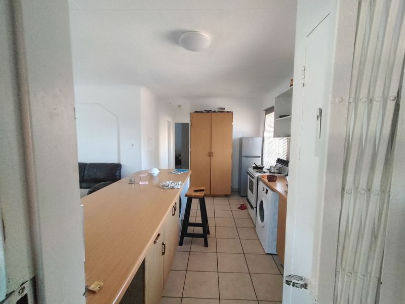 Cozy  Townhouse in Golf Gardens, Hesteapark, Akasia - Photo 2