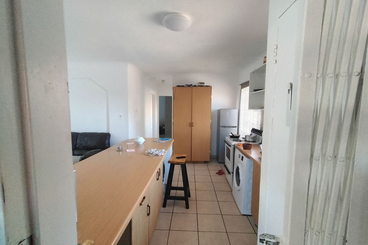 Cozy  Townhouse in Golf Gardens, Hesteapark, Akasia - Photo 2