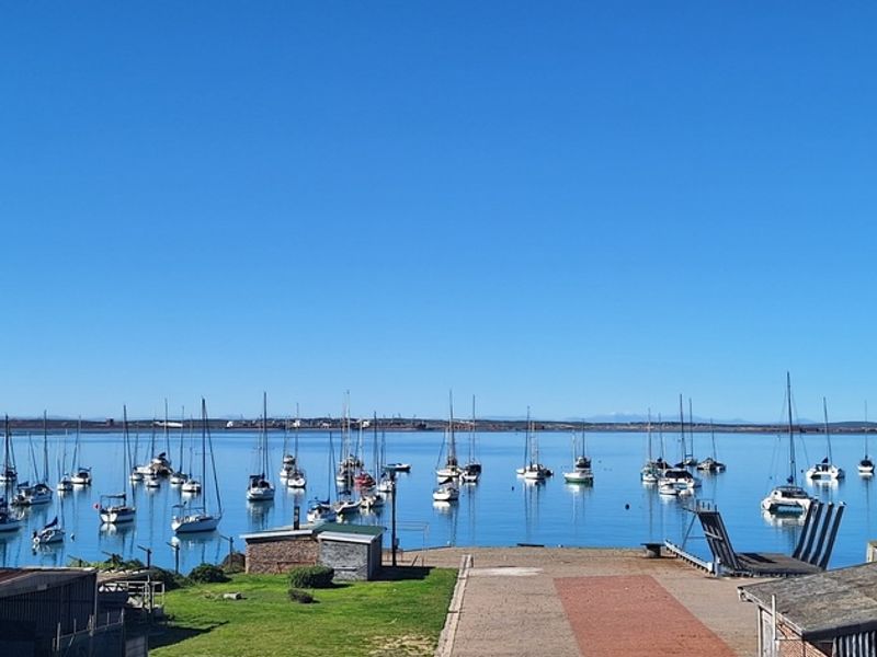 Modern Coastal Living in the New Secure Moi Estate – Bluewater Bay, Saldanha - Photo 7