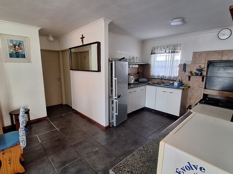 2 Bedroom house to let in Skiathos - Photo 9