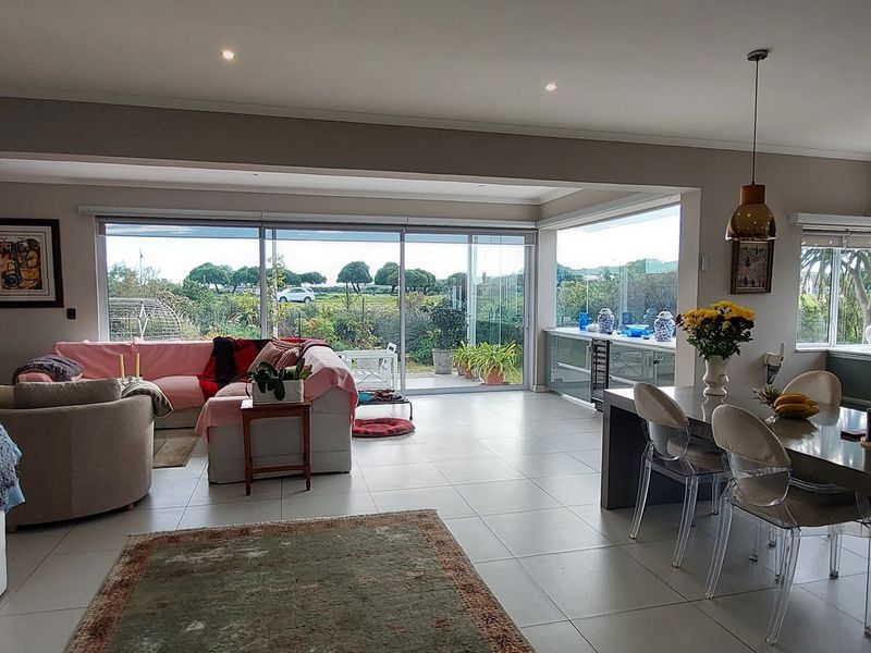 Exquisite Fairway Home for Sale in Langebaan Country Estate - Photo 10