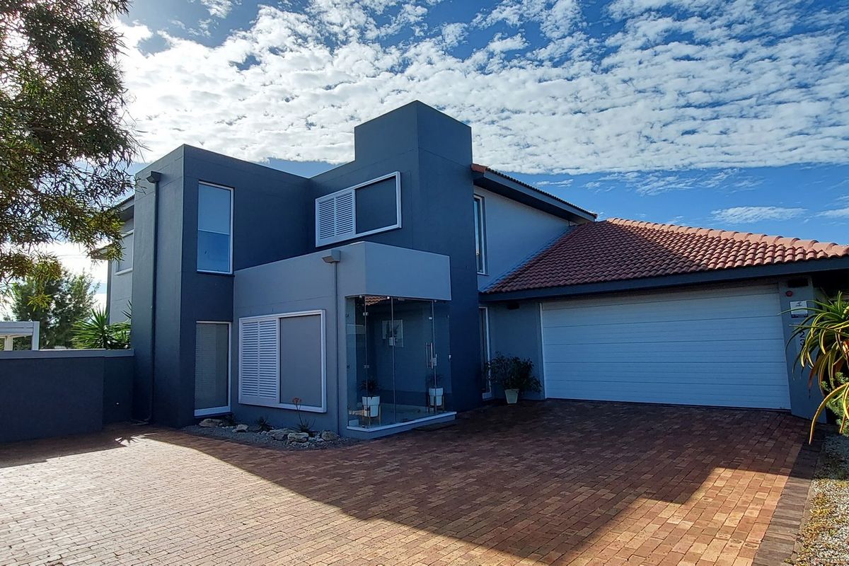 Exquisite Fairway Home for Sale in Langebaan Country Estate - Photo 2