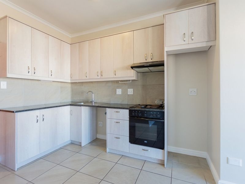 Beautiful 2-Bedroom Apartment to Rent in Mid-Town, Langebaan - Photo 7