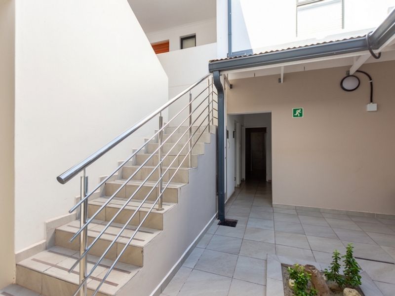 Beautiful 2-Bedroom Apartment to Rent in Mid-Town, Langebaan - Photo 4