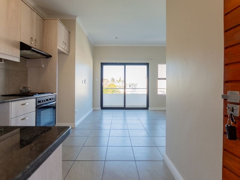 Beautiful 2-Bedroom Apartment to Rent in Mid-Town, Langebaan - Photo 5