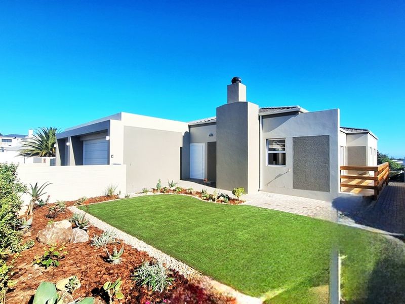 Elegant, Spacious & Brand New – Your Dream Family Home Awaits - Photo 1