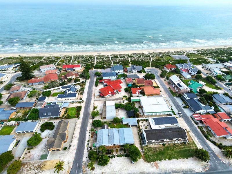 Beautiful, Spacious Home for Sale in Dwarskersbos – R3 950 000 - Photo 2