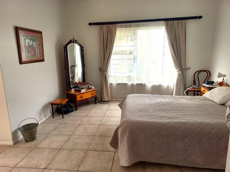 Beautiful, Spacious Home for Sale in Dwarskersbos – R3 950 000 - Photo 10