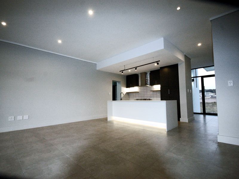 Modern, Upmarket Home in New Security Estate - Photo 10
