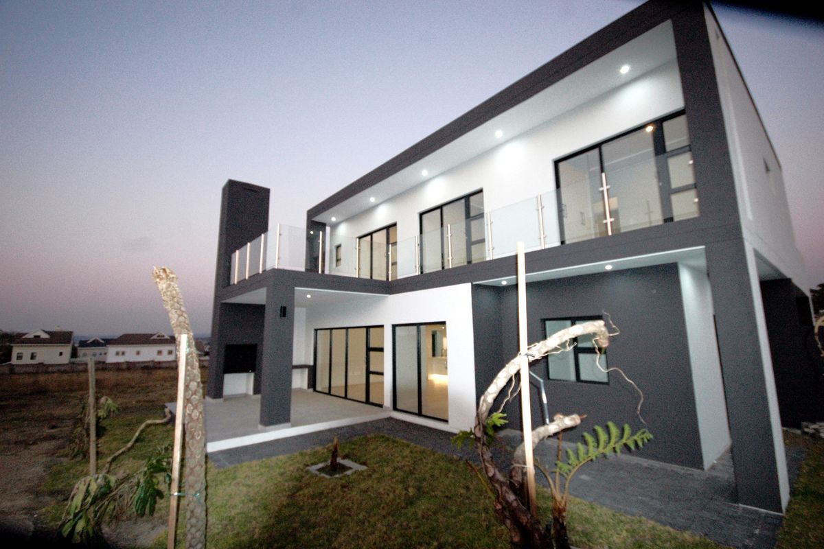 Modern, Upmarket Home in New Security Estate - Photo 5