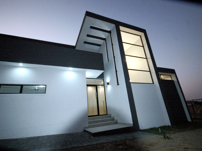Modern, Upmarket Home in New Security Estate - Photo 4