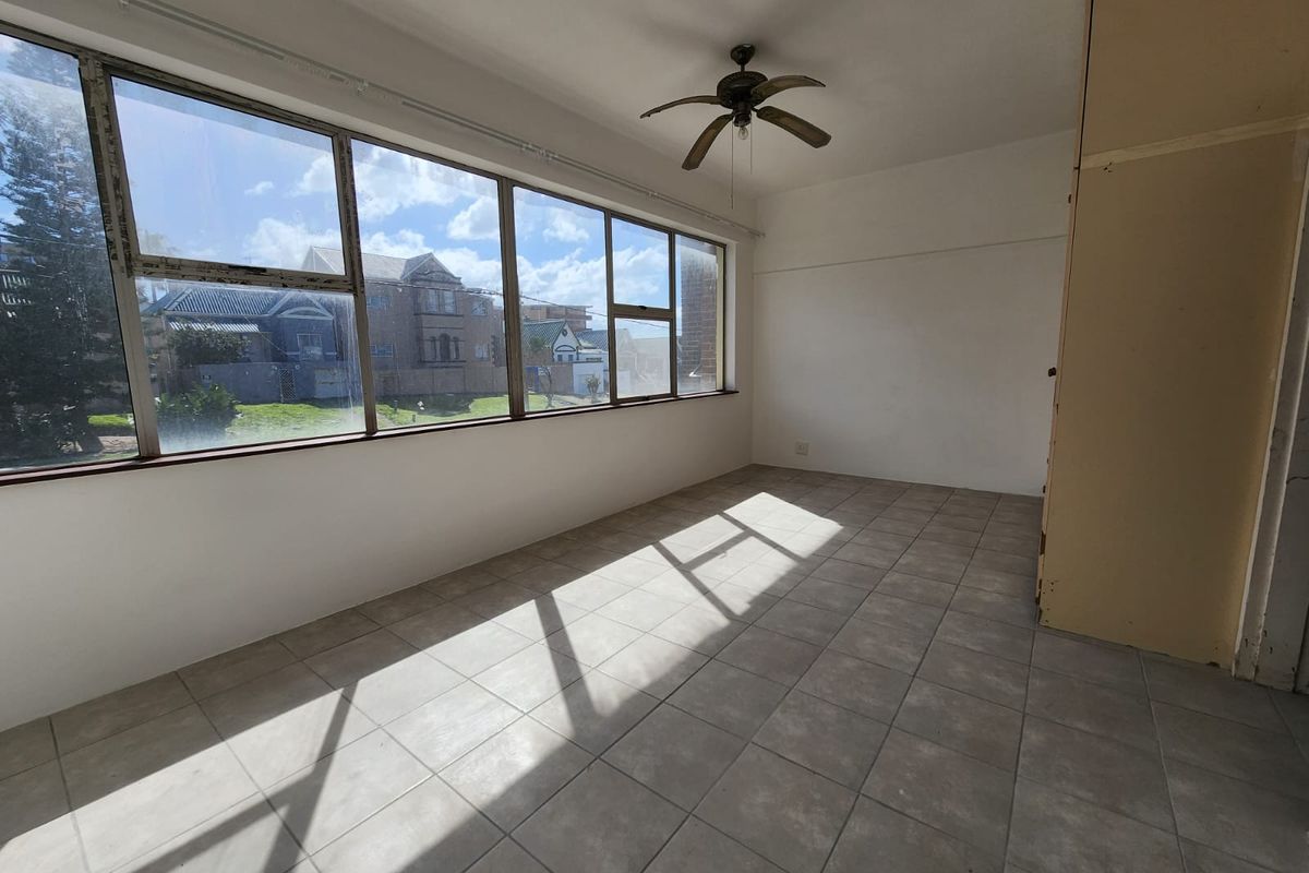 Charming Studio Flat for Rent in Quigney, East London - Photo 3