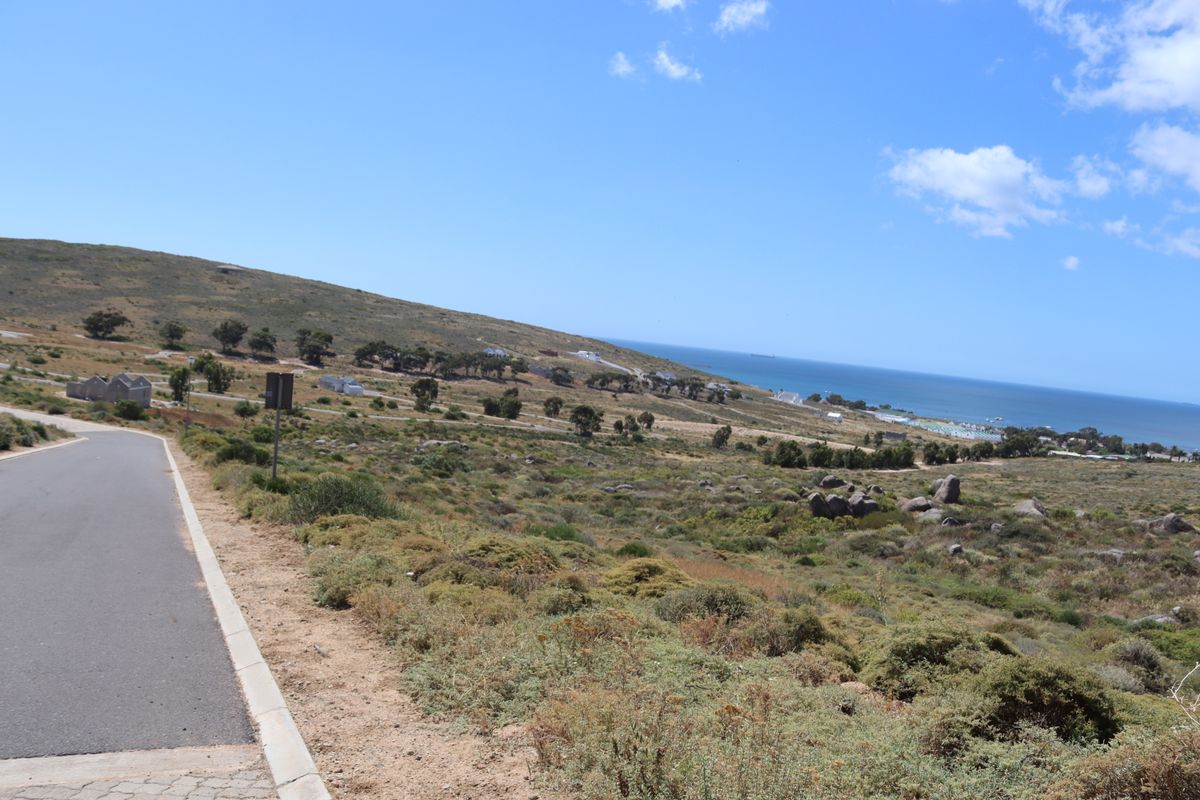 "Prime 405m2 vacant land with stunning ocean views, perfect for building your dream home. - Photo 4