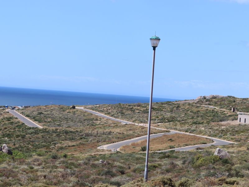 "Prime 405m2 vacant land with stunning ocean views, perfect for building your dream home. - Photo 8