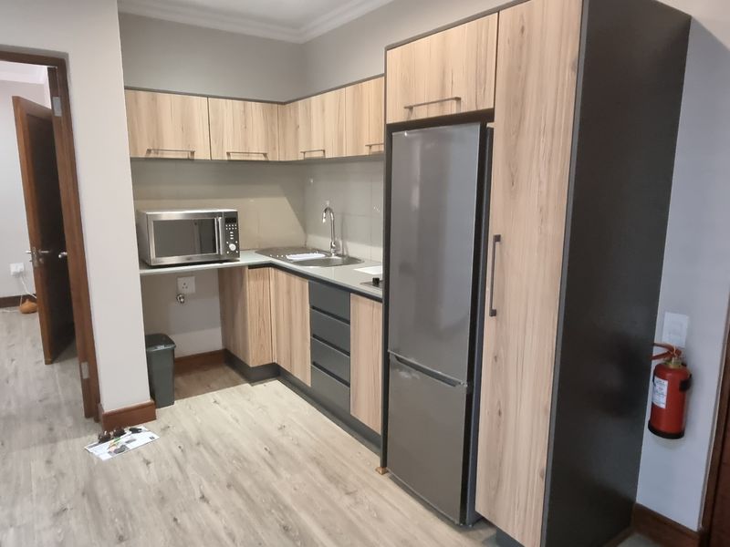 Upmarket and very well sought after Retirement Village - Photo 3