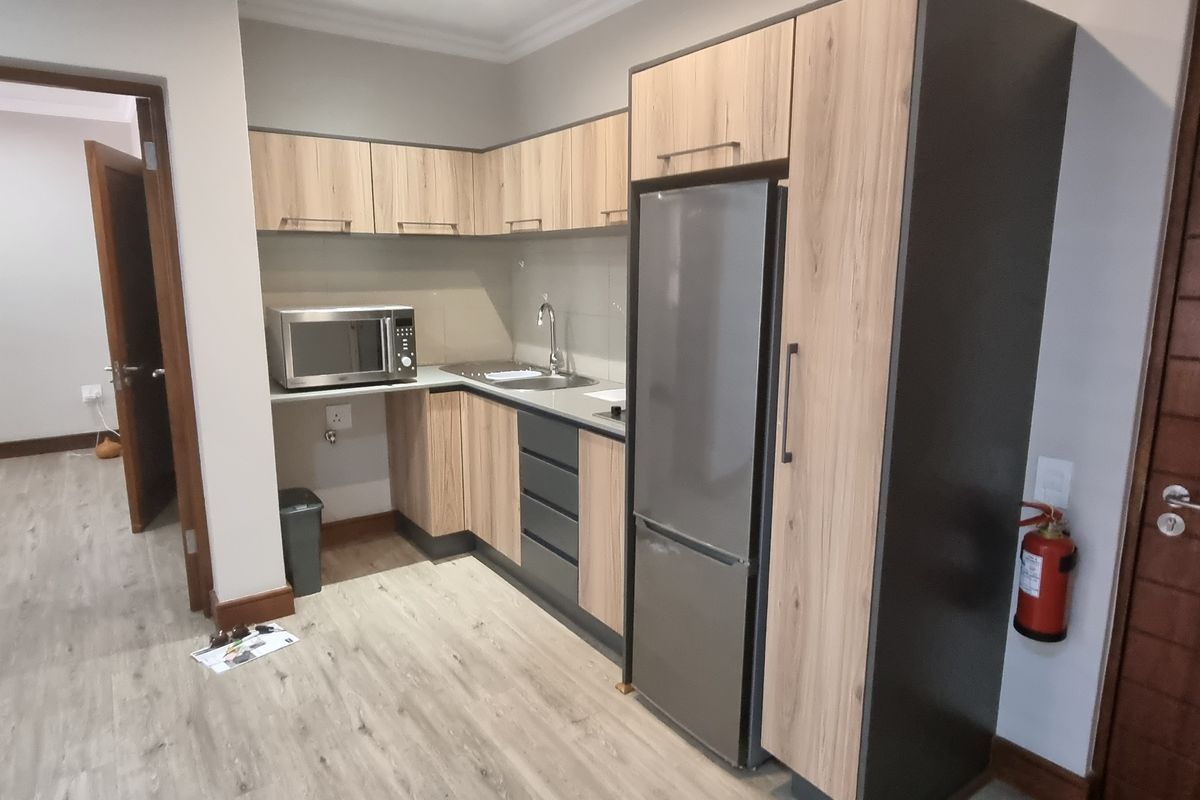 Upmarket and very well sought after Retirement Village - Photo 3