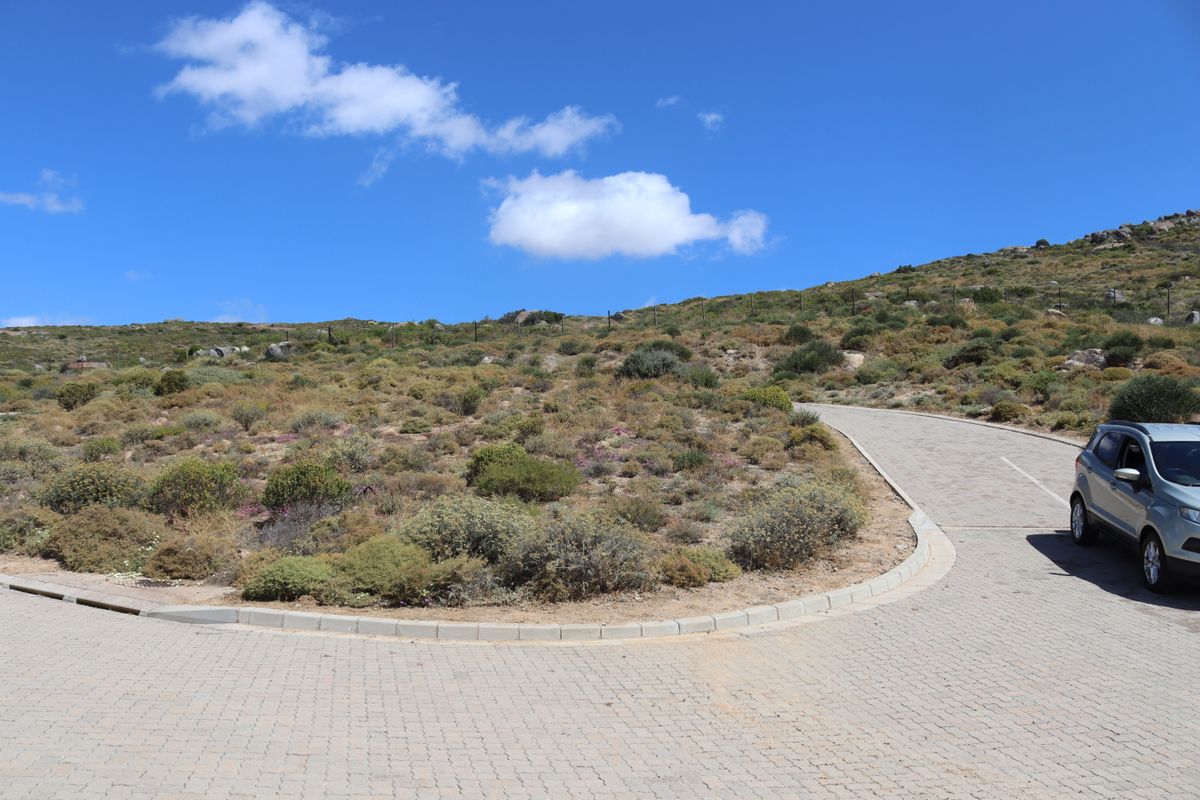 Vacant land with views to the ocean and the mountains - Photo 4