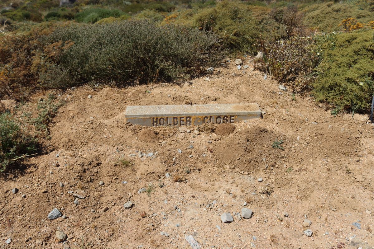 Vacant land with views to the ocean and the mountains - Photo 3