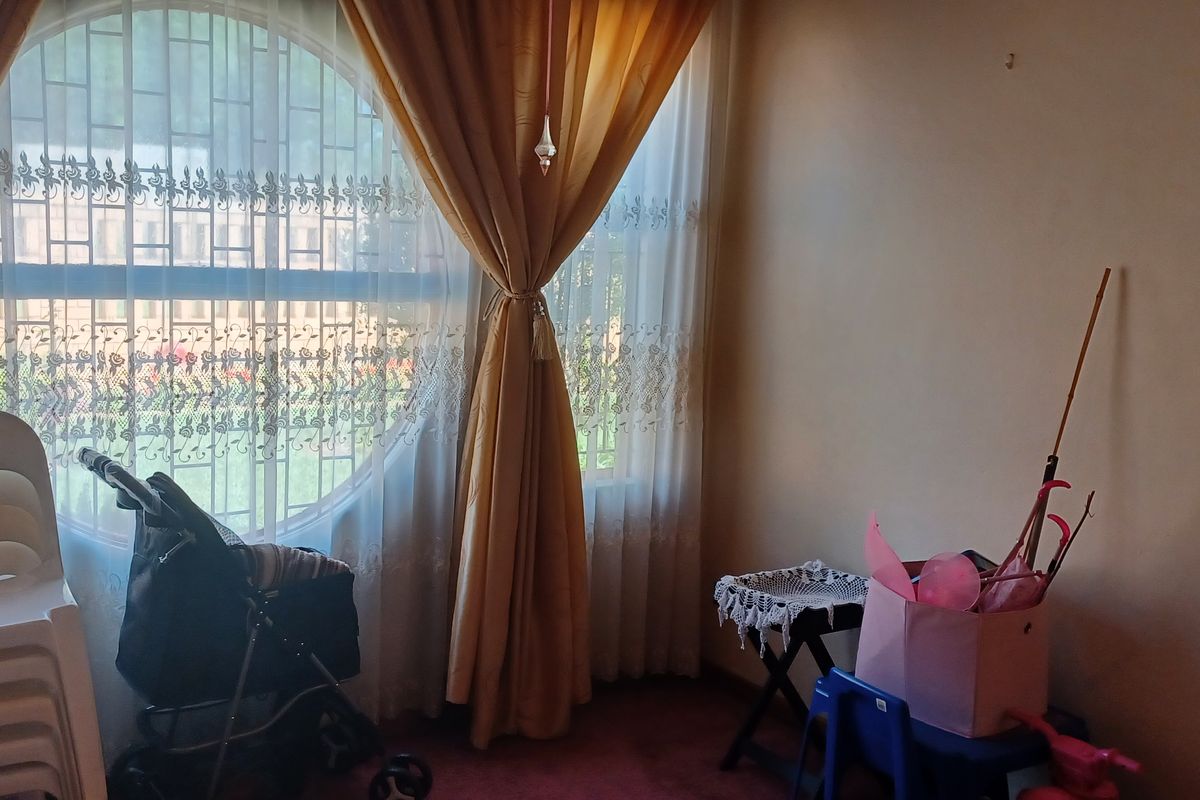 Sunny Modern 3 Bedroom family home with Granny flat. Excluding commission - Photo 4