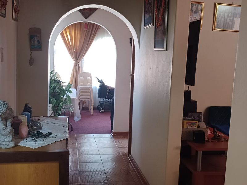 Sunny Modern 3 Bedroom family home with Granny flat. Excluding commission - Photo 10