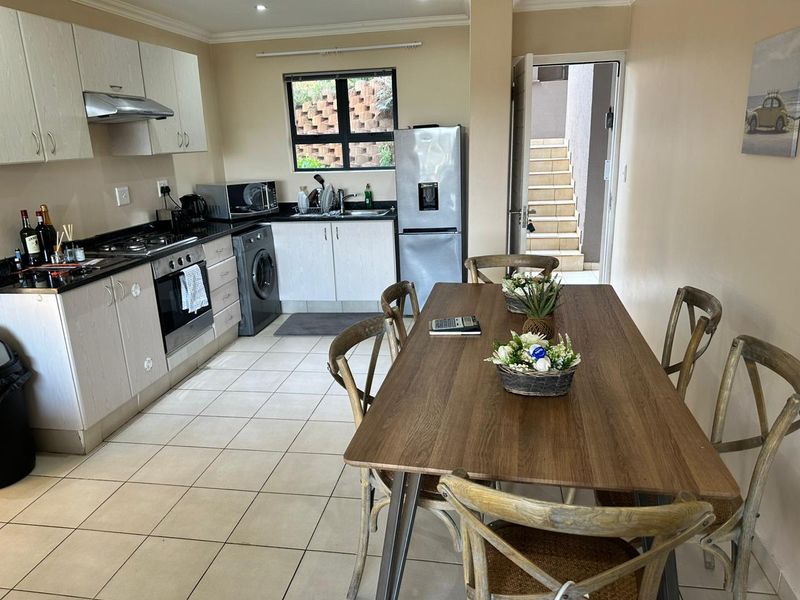 Elegantly furnished ground floor apartment - Photo 3