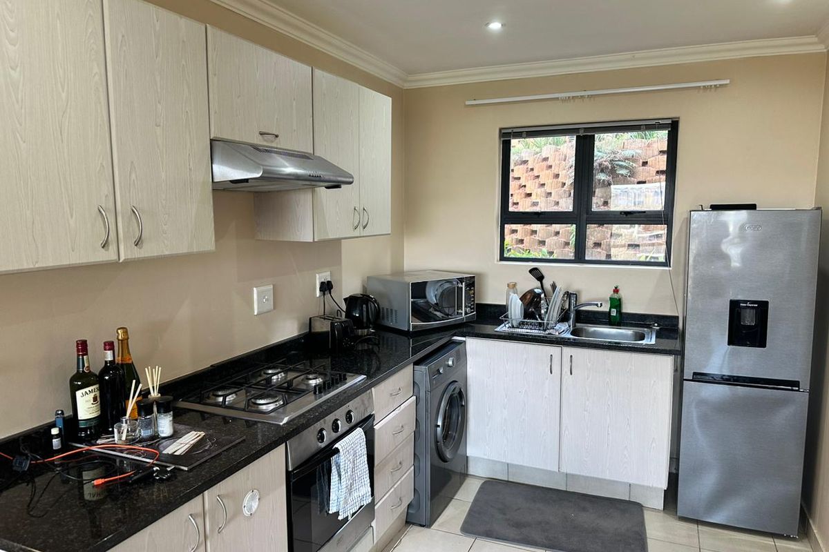Elegantly furnished ground floor apartment - Photo 2