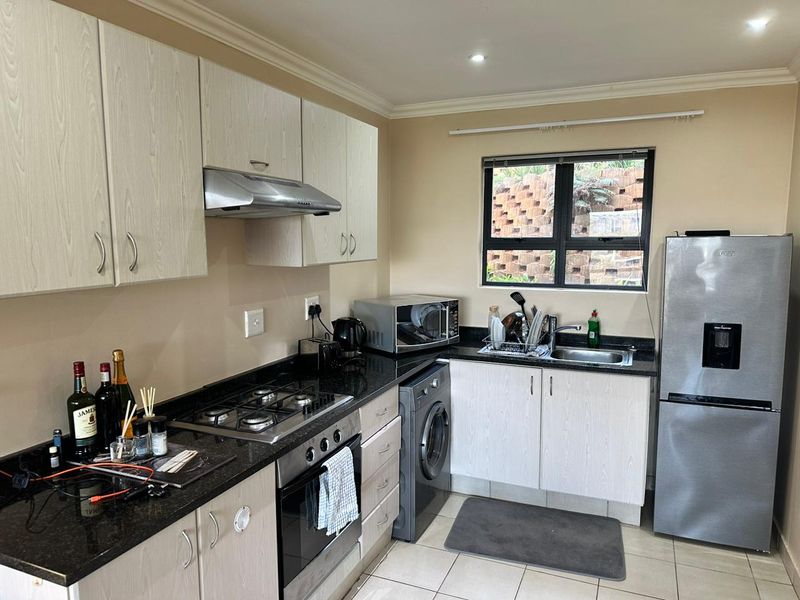 Elegantly furnished ground floor apartment - Photo 2