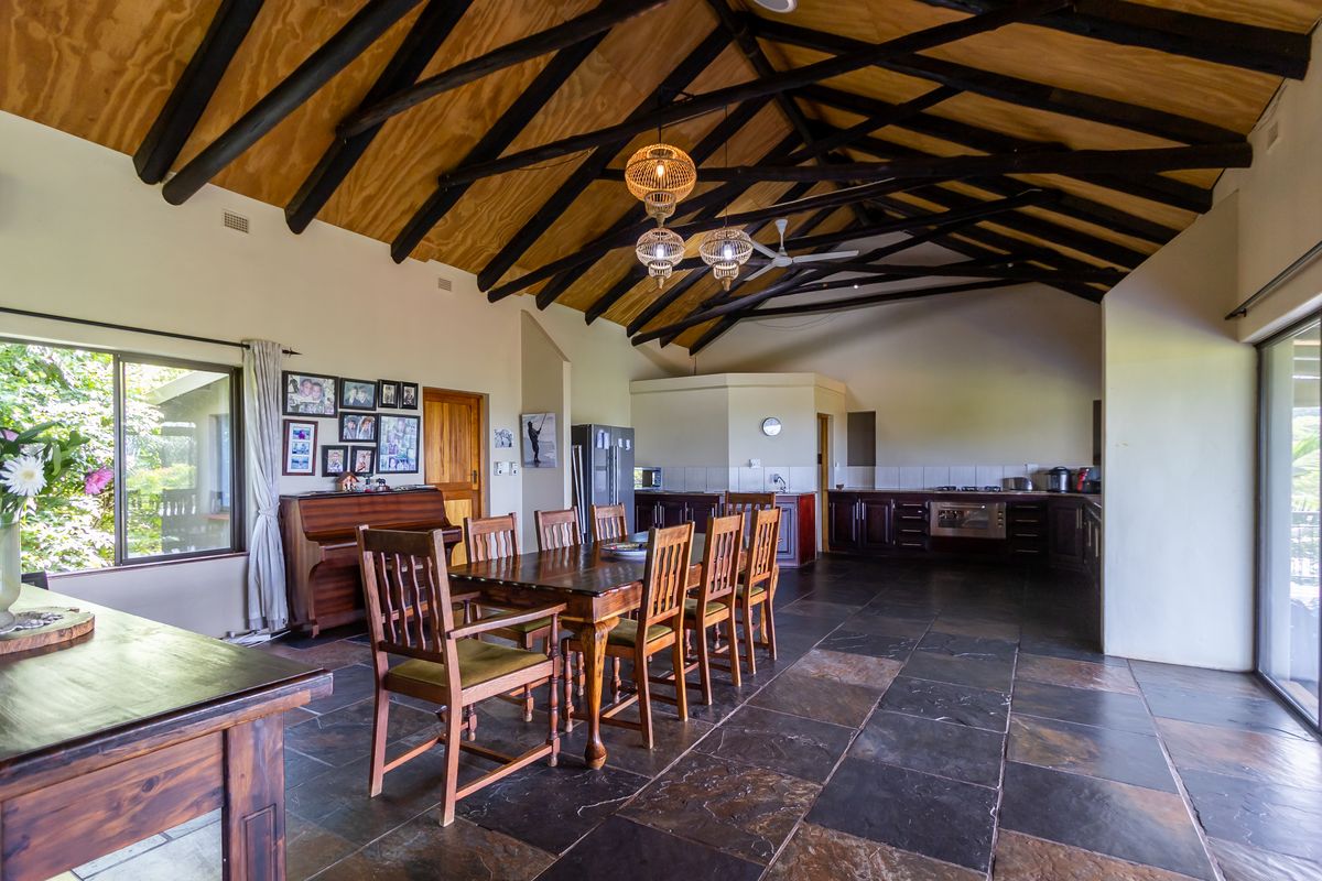 Beautiful 5 Bedroom House for sale in Zini! - Photo 3