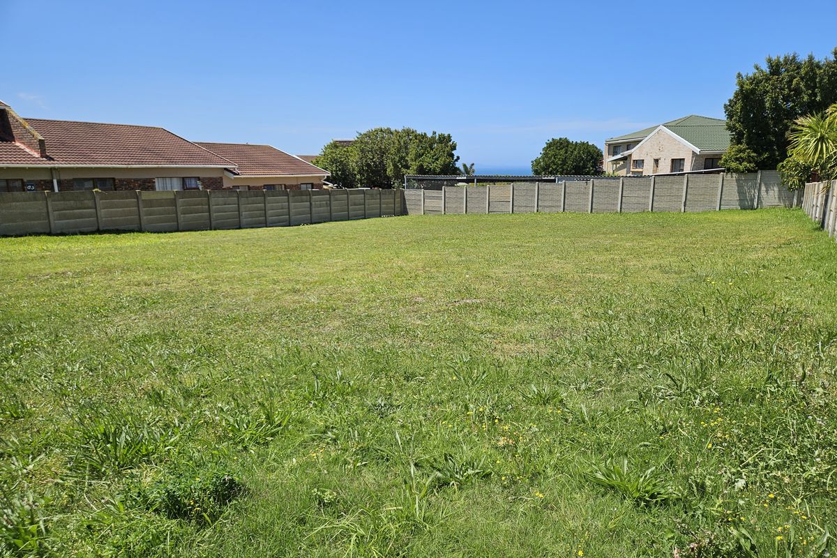 Sought-after Location Land - Photo 4