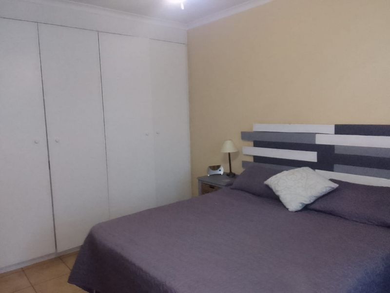 Easy safe living in Cashan with prime schools and mall around the corner. - Photo 9