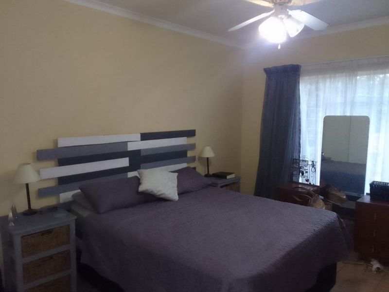 Easy safe living in Cashan with prime schools and mall around the corner. - Photo 10