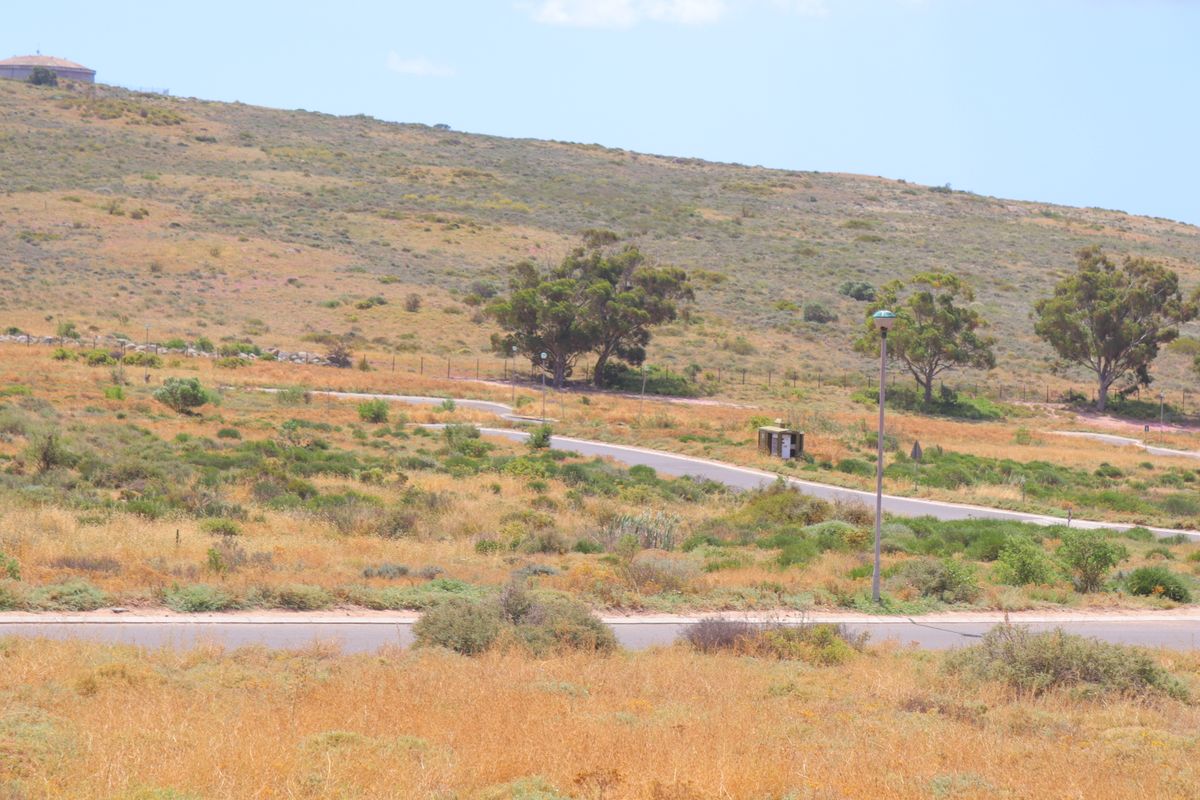 "Prime 400m2 vacant land with stunning ocean views, perfect for building your dream home. - Photo 5