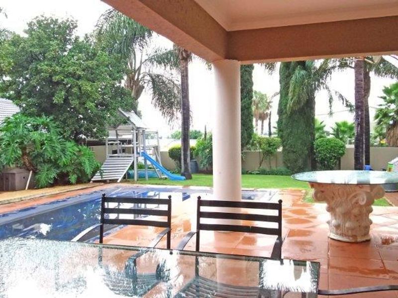 3 bedroom family home close to Saints Stithians - Photo 4