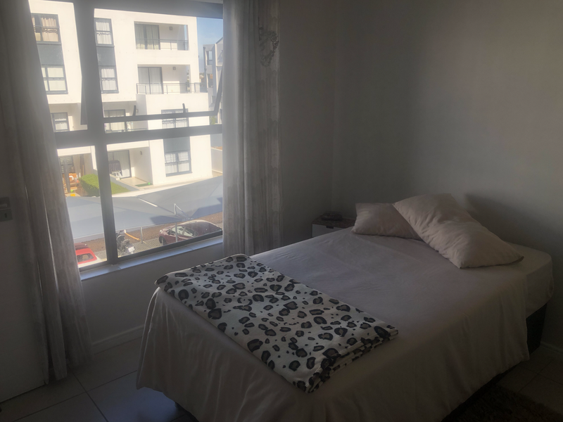 COZY & SECURE 1 BEDROOM APARTMENT - 1st July 2026 - Photo 8