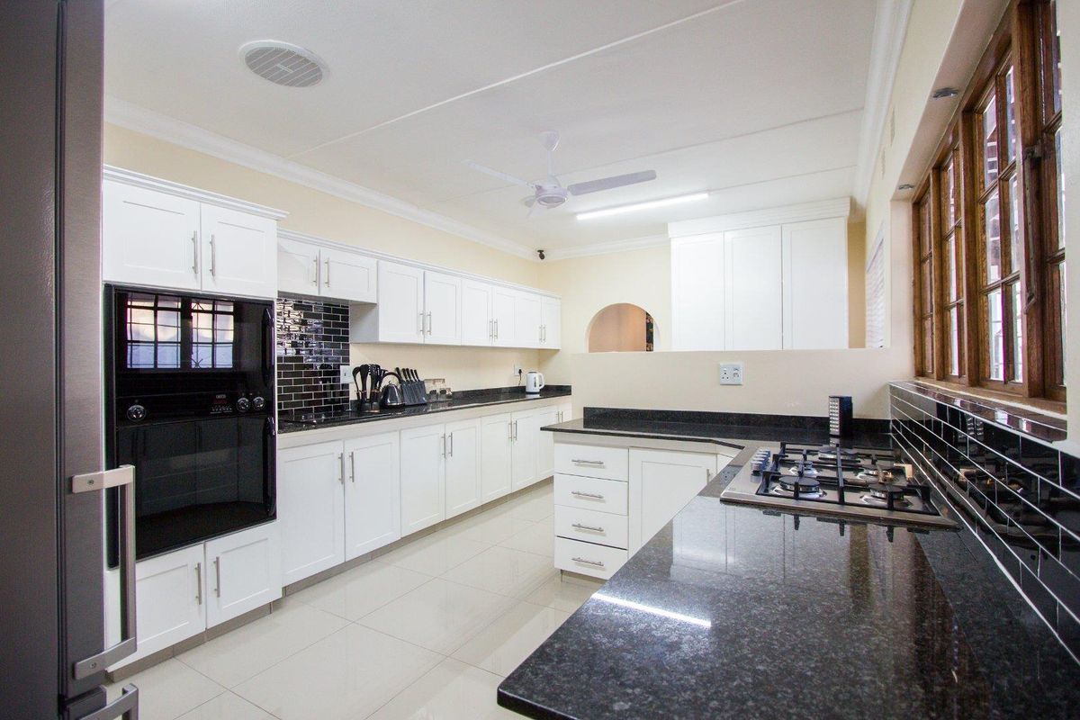 A Coastal Retreat with Breathtaking Ocean Views  (Price is excluding VAT) - Photo 4