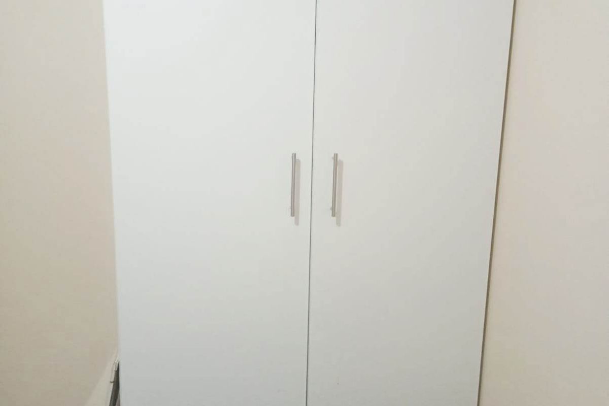 CENTRAL 2 BED APARTMENT WITH PARKING FOR RENT - Photo 5