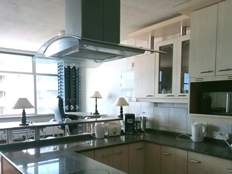Seaside Elegance: Modern 2-Bedroom, 2-Bathroom Flat in Amanzimtoti - Photo 4