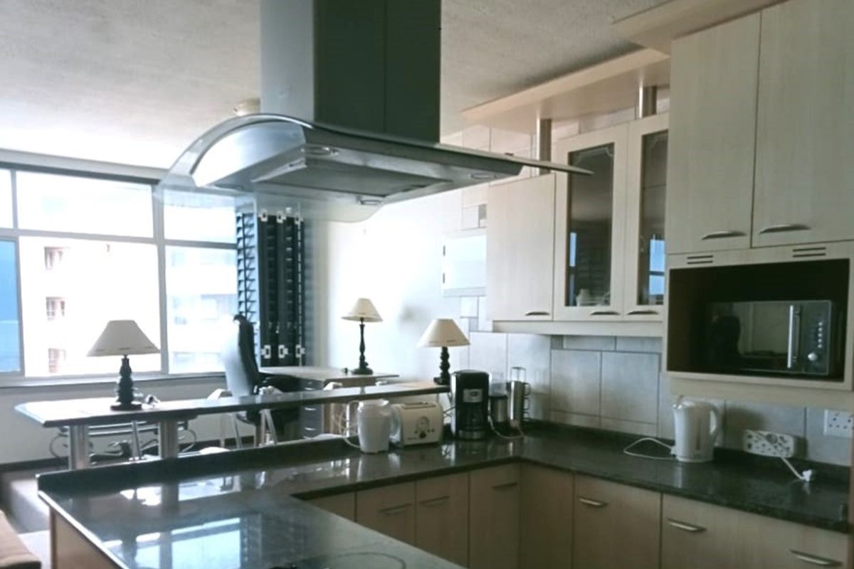 Seaside Elegance: Modern 2-Bedroom, 2-Bathroom Flat in Amanzimtoti - Photo 4