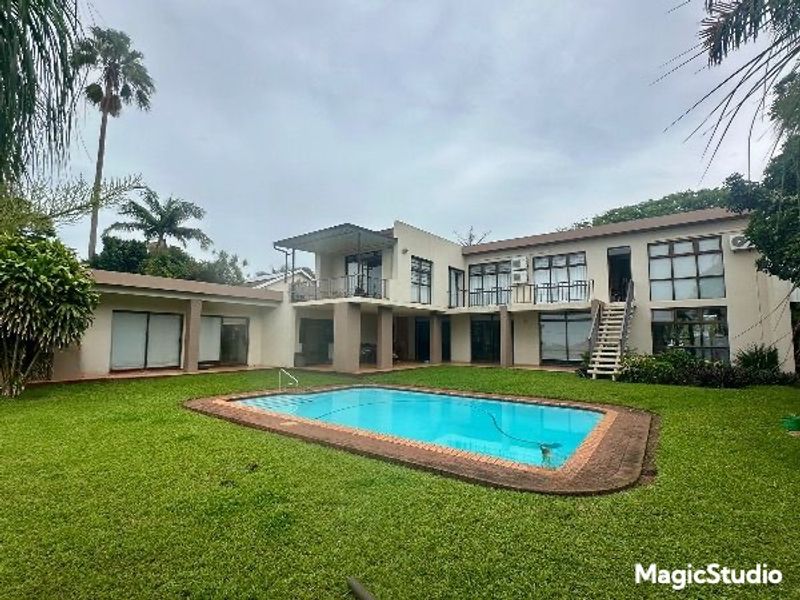 Stunning Family Home with Ocean Views - Photo 3