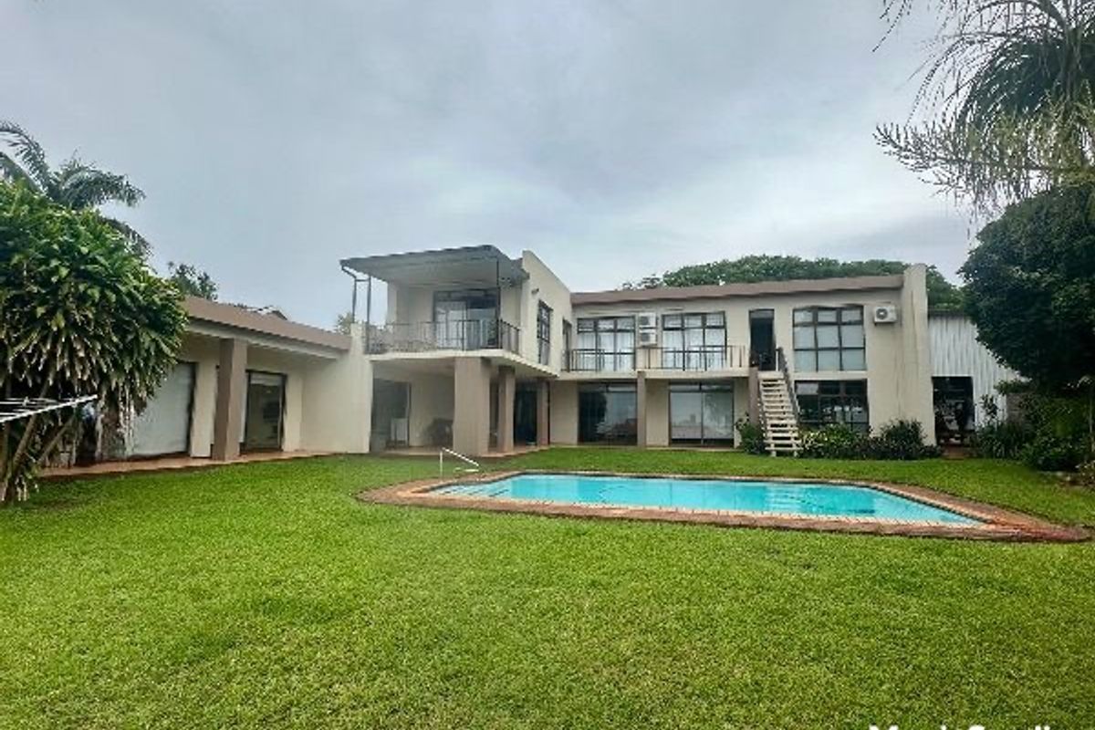 Stunning Family Home with Ocean Views - Photo 4