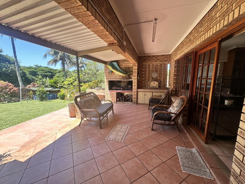 Charming 3-Bedroom Family Home in Small Complex - Photo 4