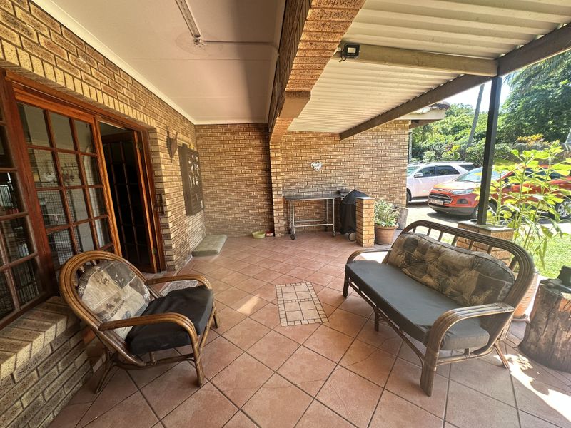 Charming 3-Bedroom Family Home in Small Complex - Photo 5