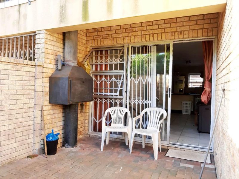 WALMER HEIGHTS 3 BED 1 BATH TOWNHOUSE FOR RENT - Photo 7